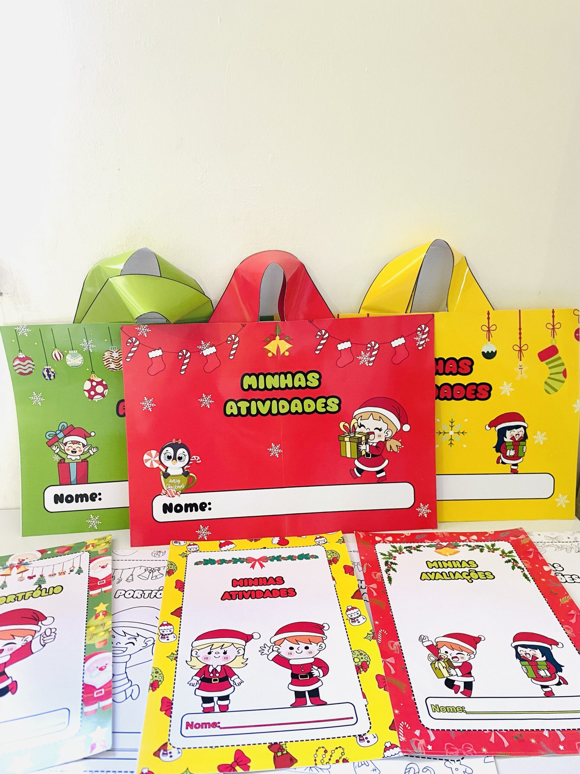 Sacolas Personalizadas para Sala de Aula com Capas para Colorir - Imagem 3