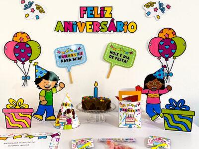 Recurso Pedagógico Aniversariante do Dia – Painel Mini, Plaquinhas e Moldura Foto