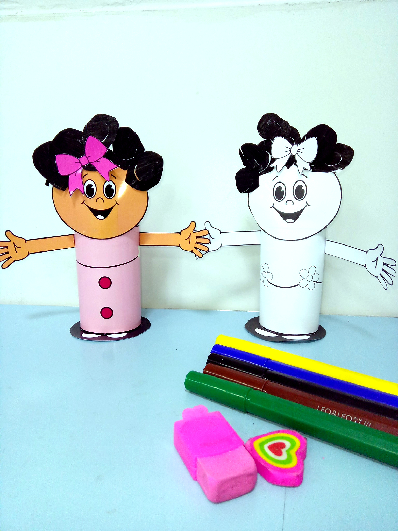 Boneca 3D Literária para Contação de Histórias e Atividades de Arte - Imagem 2